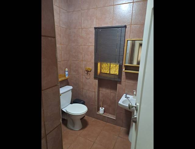 12 BEDROOM HOUSE FOR SALE IN HAYFIELDS